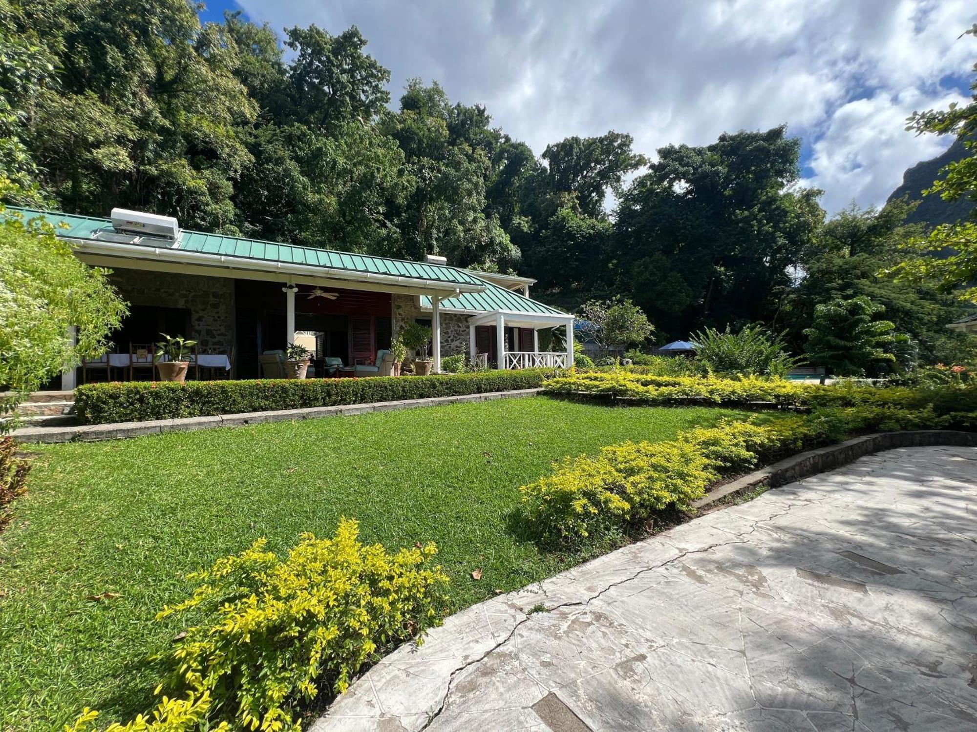 Authentic St, Lucian Experience At Prestigious 2-Bed Villa - Colibri Cottage Villa سوفريير المظهر الخارجي الصورة